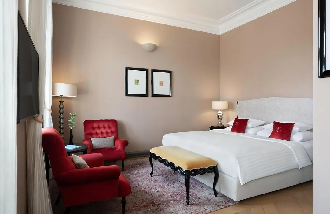 Hotel Telegraaf, Autograph Collection-1